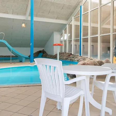 6 Person Holiday Home On A Holiday Park In Hemmet *